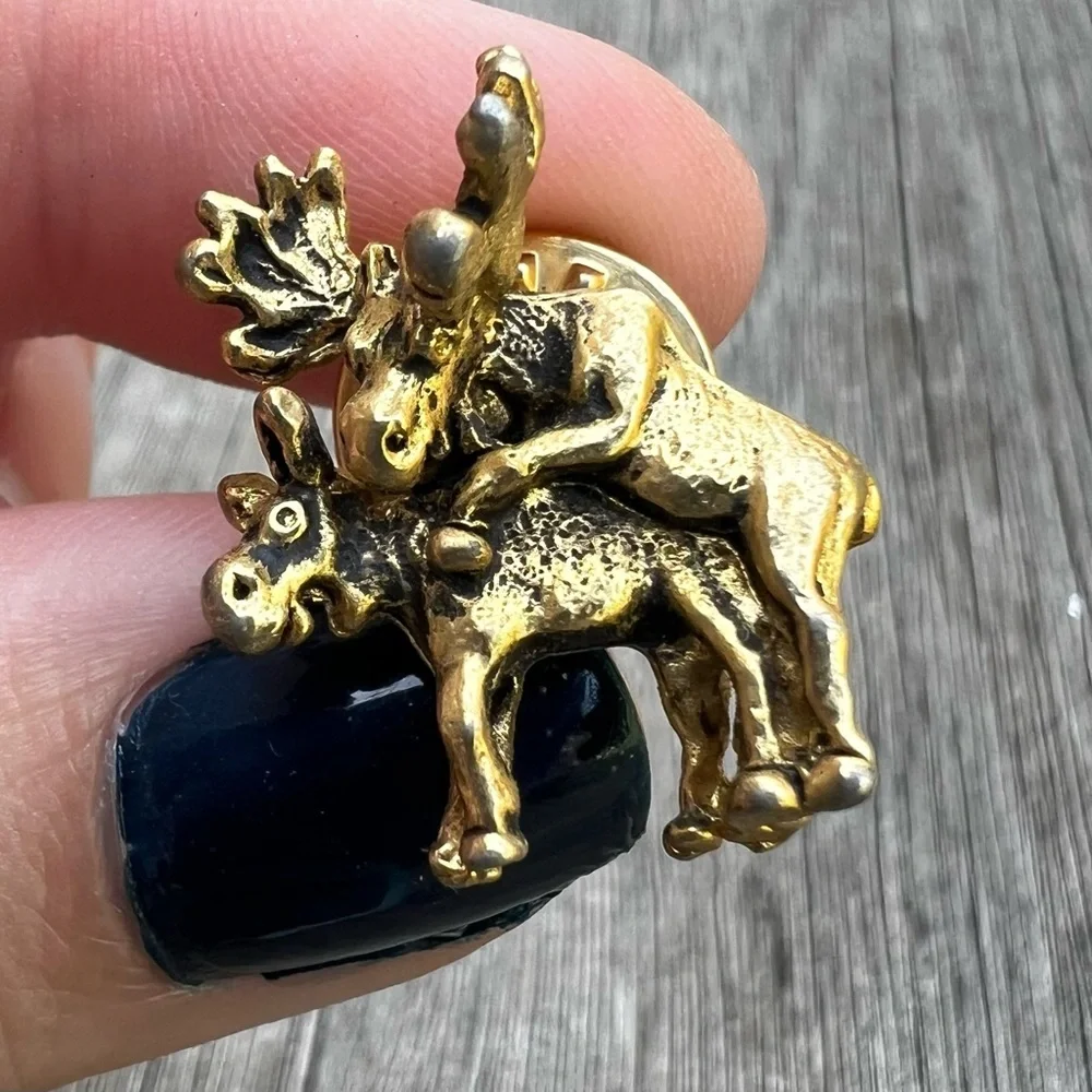 Vintage Ballou Reg'd Tiny Moose Pin Mating Moose Naughty Moose RARE Humping